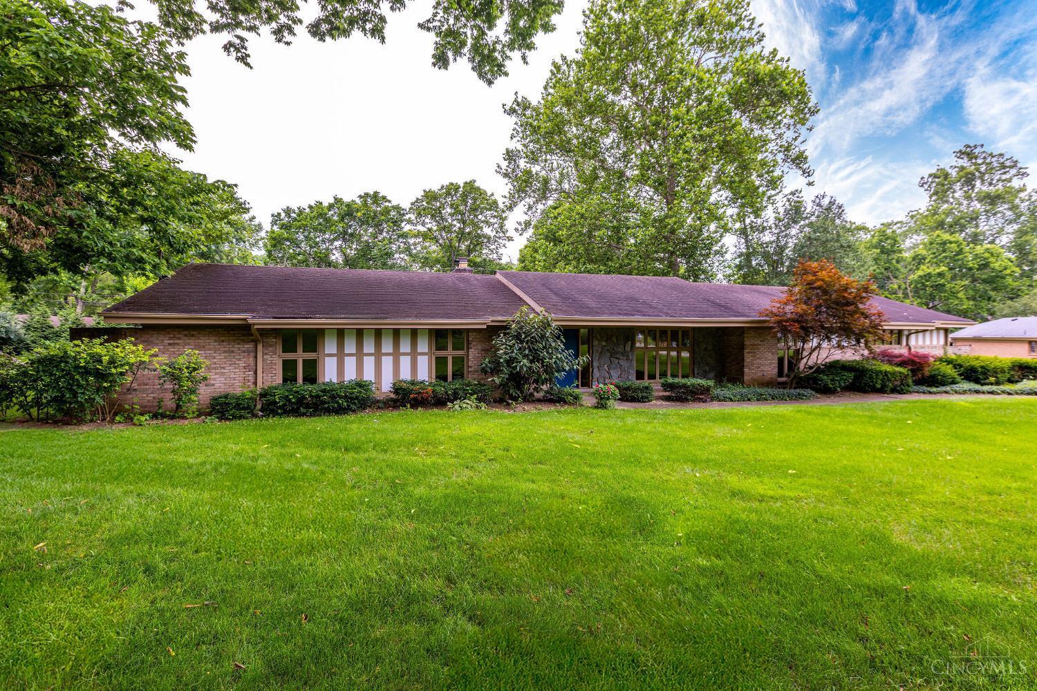 Property Photo:  6121 Old Spanish Trail  OH 45459 