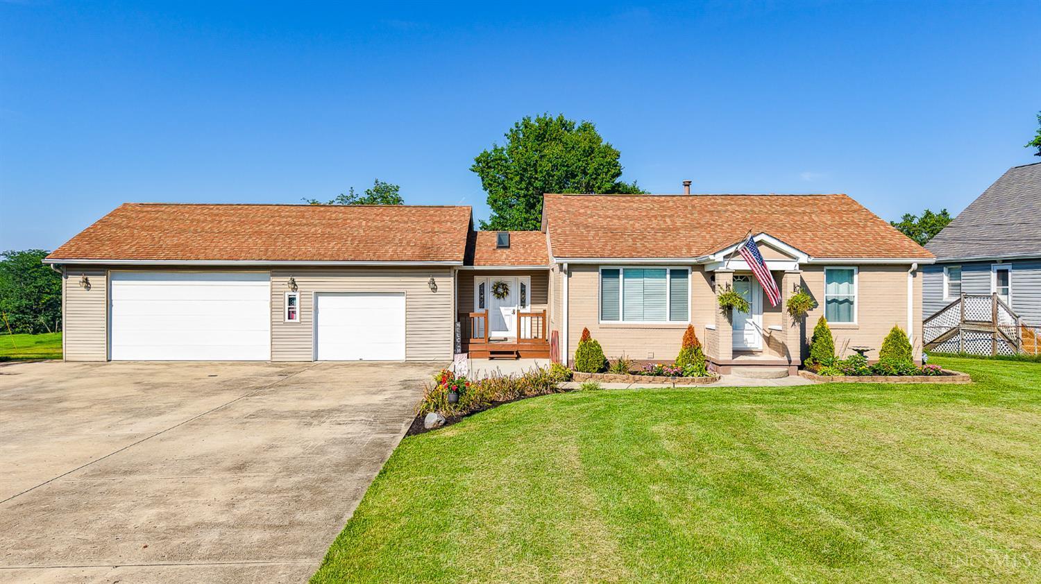 Property Photo:  507 Bielby Road  IN 47025 