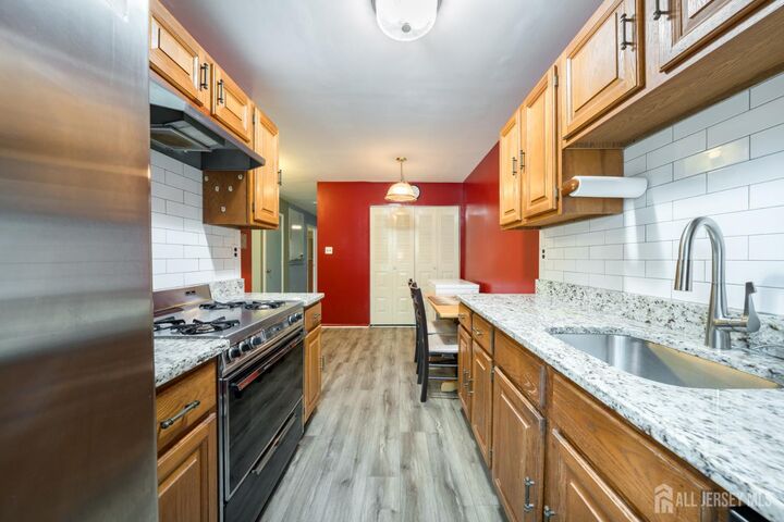 Property Photo:  276 Constitution Circle  NJ 08902 
