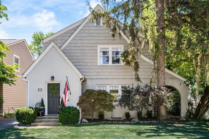 111 W Henderson Road  Columbus OH 43214 photo