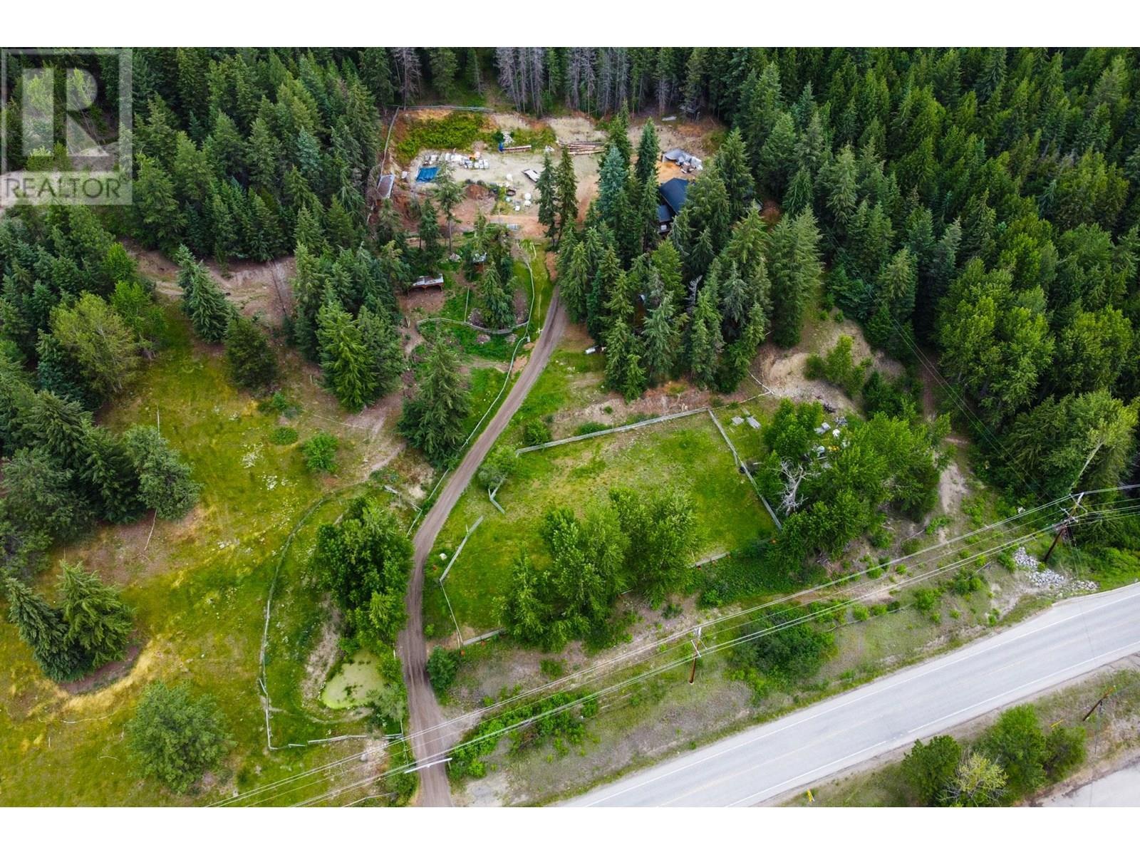 8600 33 Highway  Kelowna BC V1P 1J4 photo