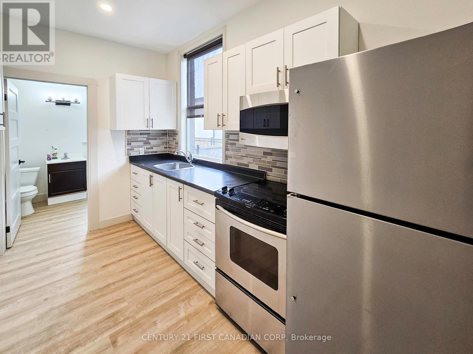 Photo de la propriété:  857 Dundas Street East 1  ON N5W 2Z8 