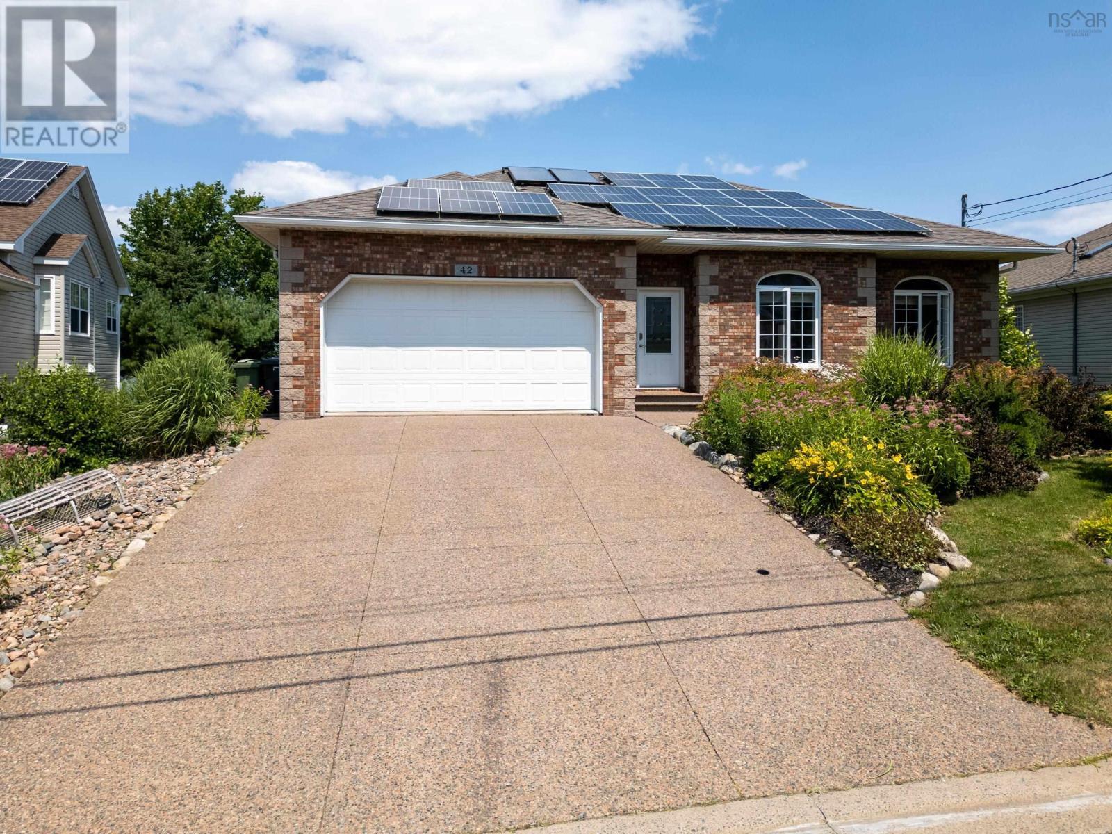 Property Photo:  42 Lakeridge Crescent  NS B2V 2V2 