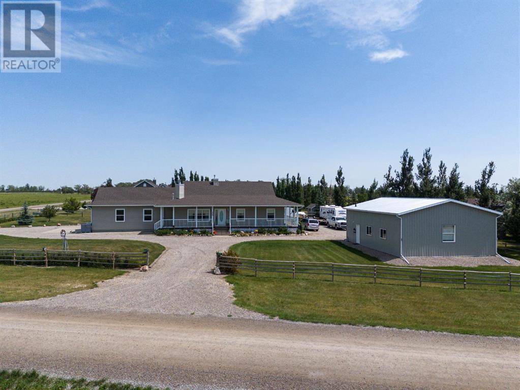 Property Photo: 840 Dufferin Street AB T0L 1A0