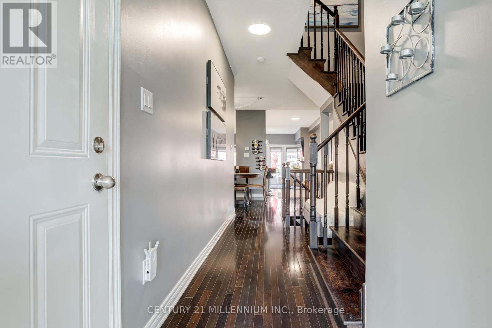 Property Photo: 77 Relton Circle ON L6P 4A7