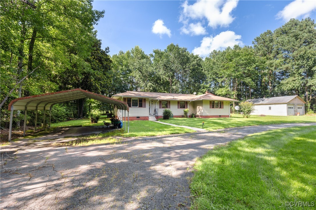 Property Photo: 8420 Centennial Road VA 23842
