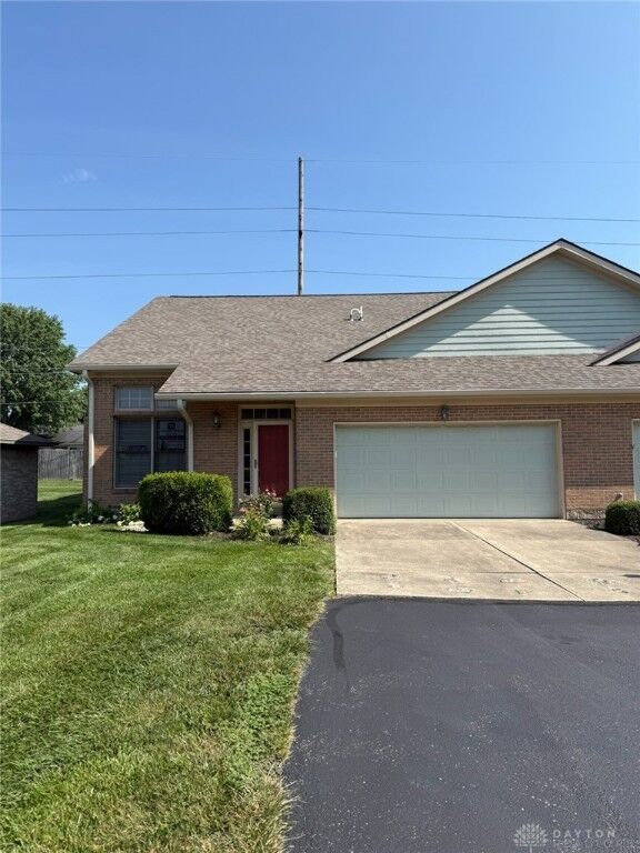 Property Photo: 2061 Waterfall Lane OH 45377