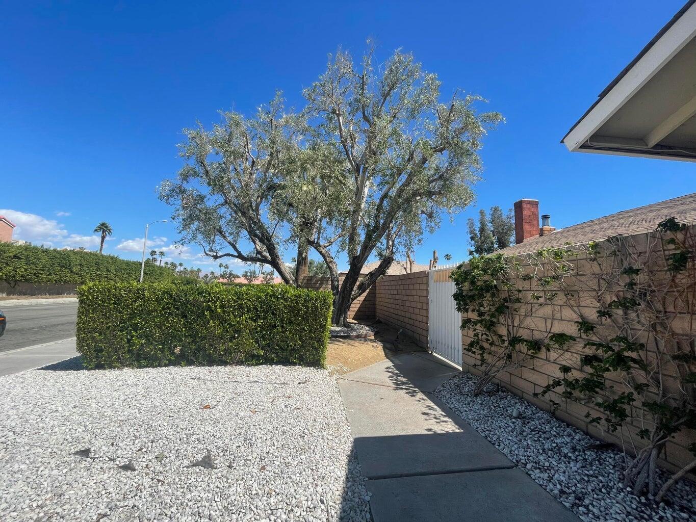 Property Photo:  76539 Clifton Forge Street  CA 92211 