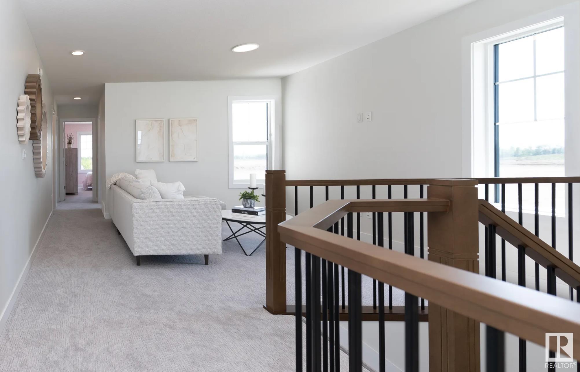 Photo de la propriété:  3230 Dixon Way SW  AB T6W 5K9 