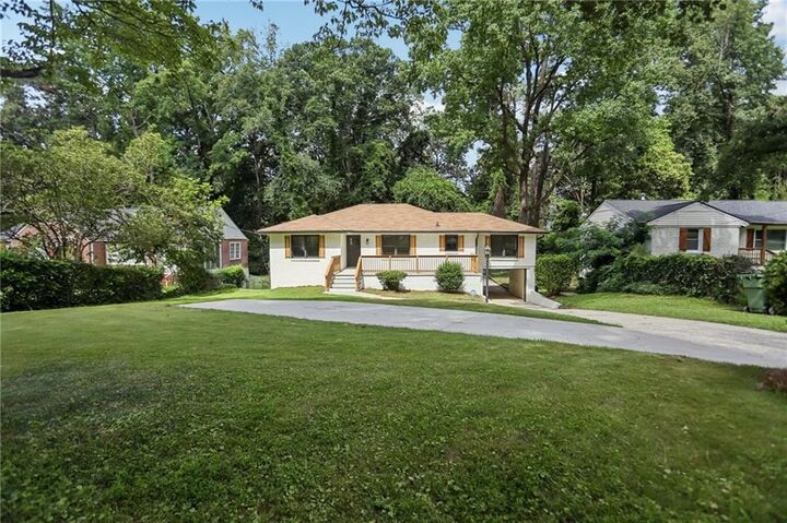 Property Photo:  1367 Pollard Drive SW  GA 30311 