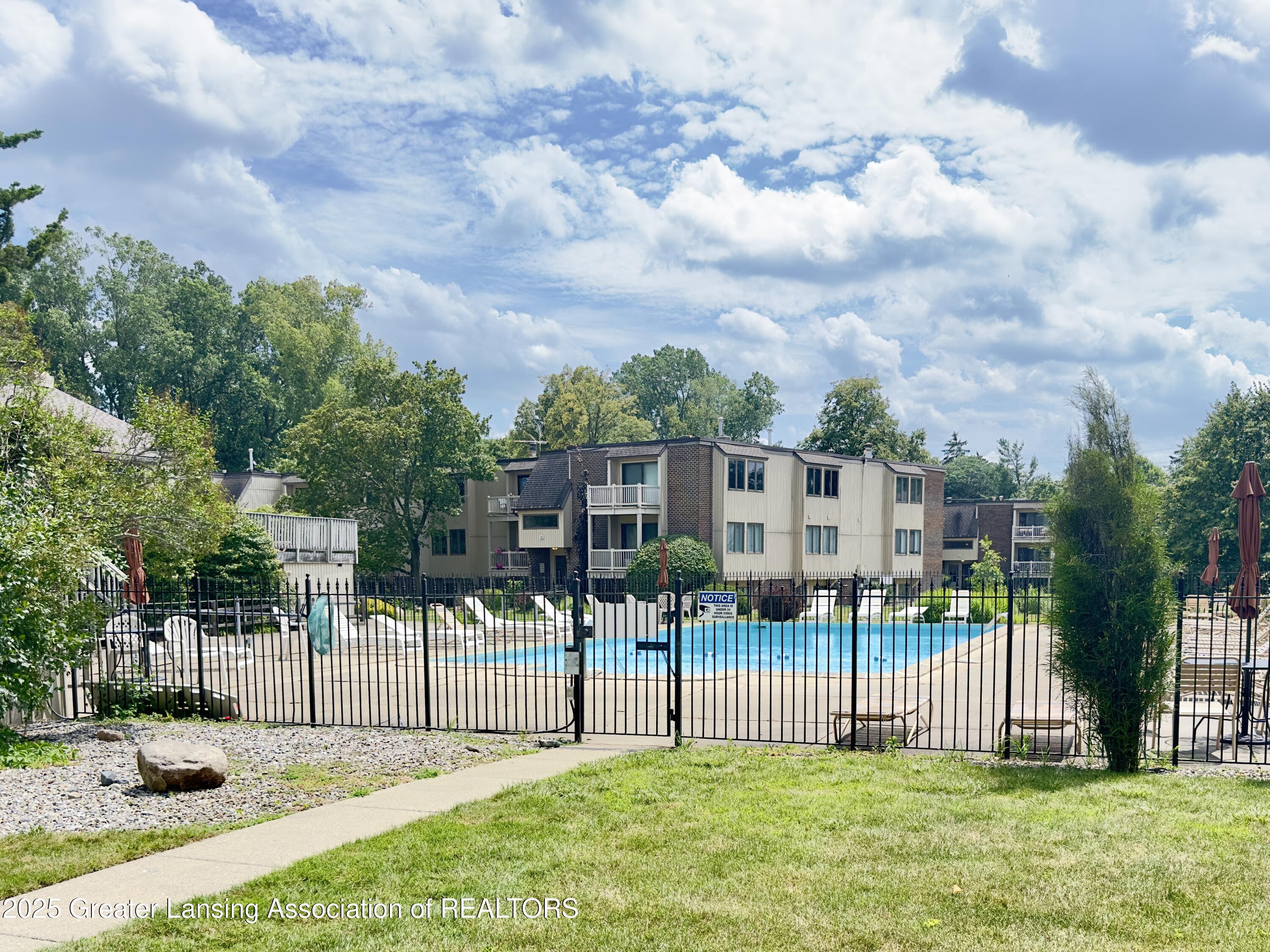 Property Photo: 609 Bainbridge Drive MI 48823