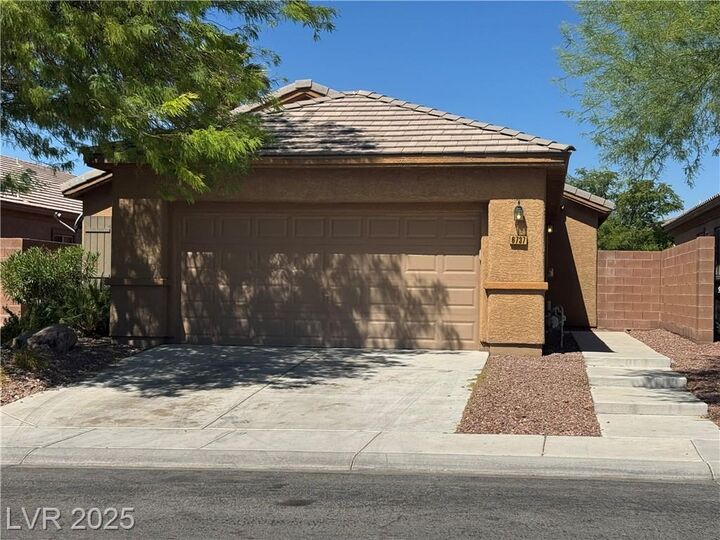6737 Divers Loons Street  North Las Vegas NV 89084 photo