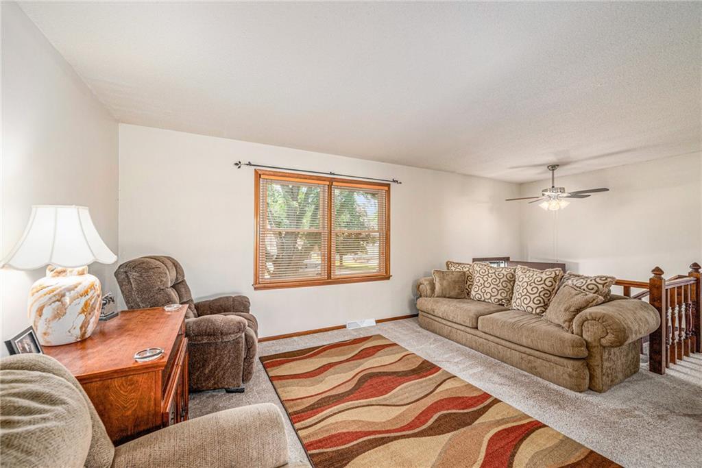 Property Photo:  402 E 10th Street  MO 64060 