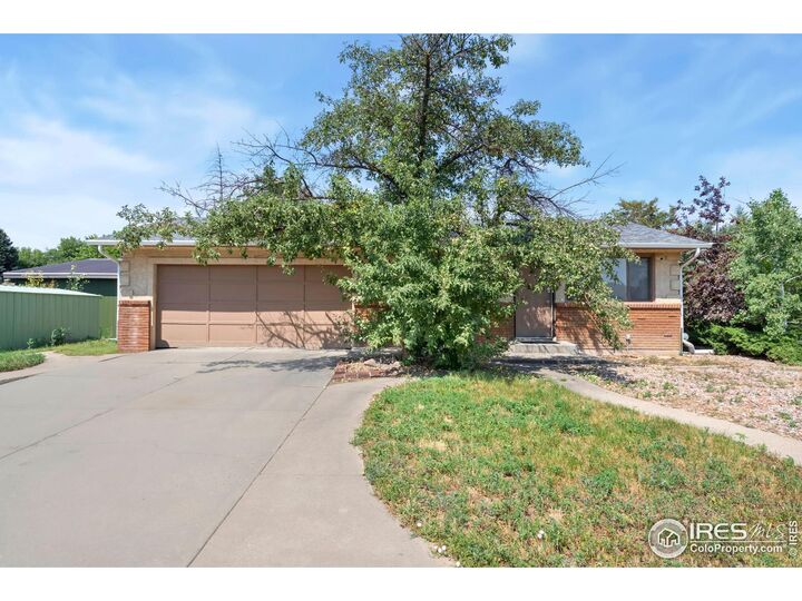 Property Photo:  5601 Meyers Dr  CO 80538 