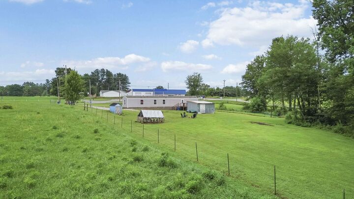 Property Photo:  11705 Highway 39  KY 42503 
