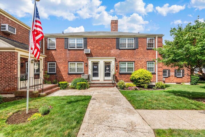 211-08 69th Avenue 1A  Oakland Gardens NY 11364 photo