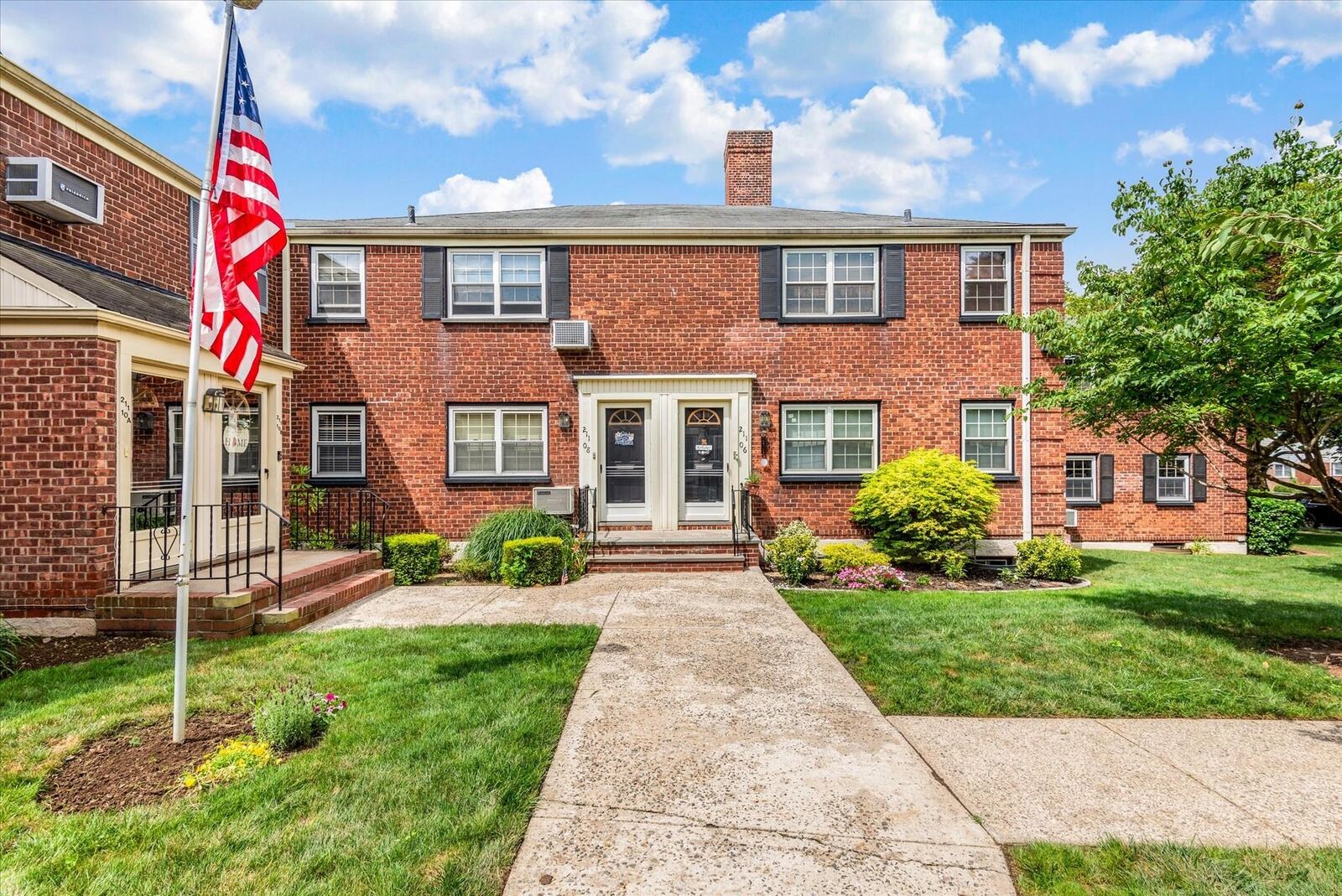Property Photo: 211-08 69th Avenue 1A NY 11364
