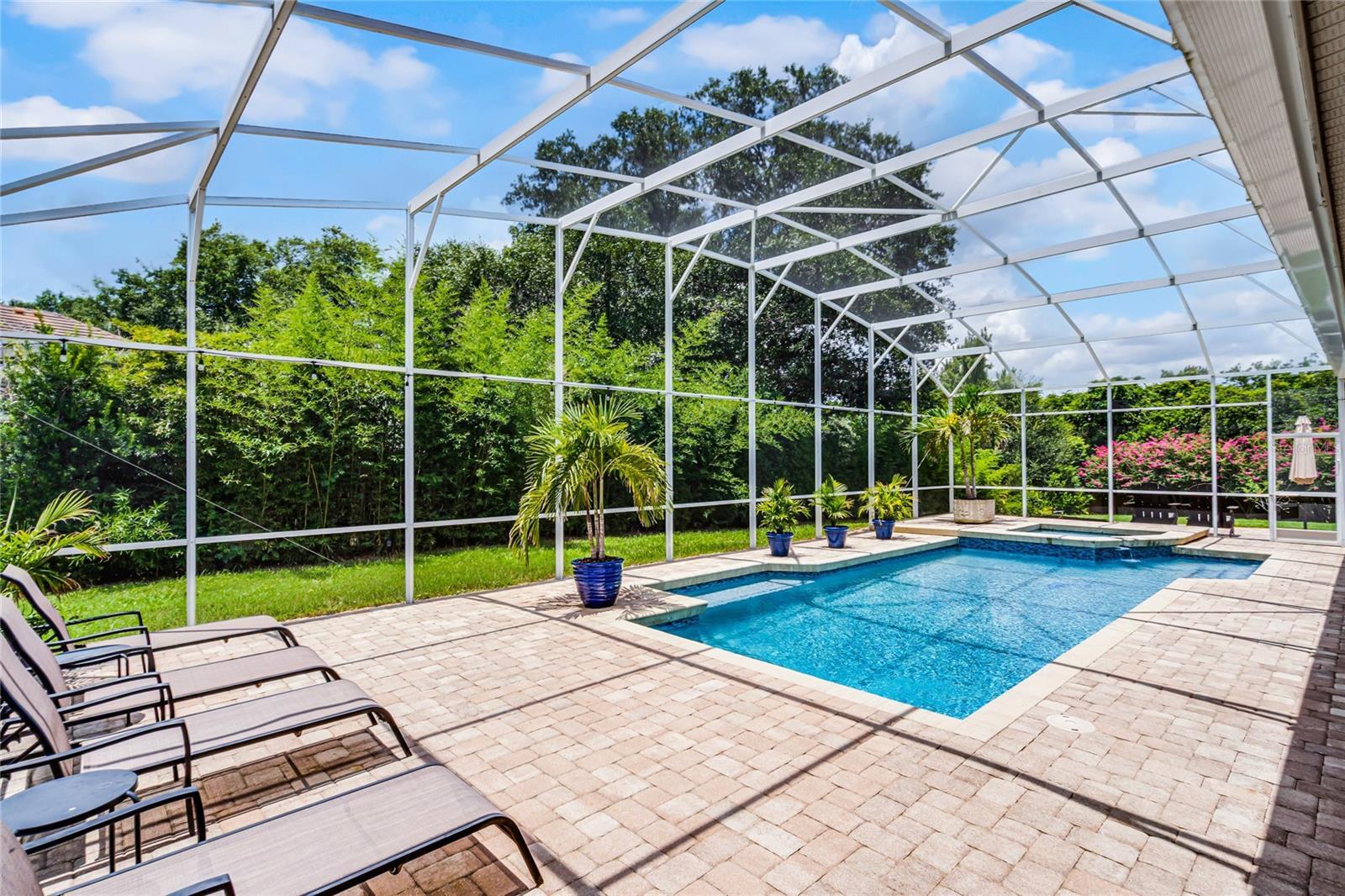Property Photo:  7710 Dawberry Court  FL 32819 
