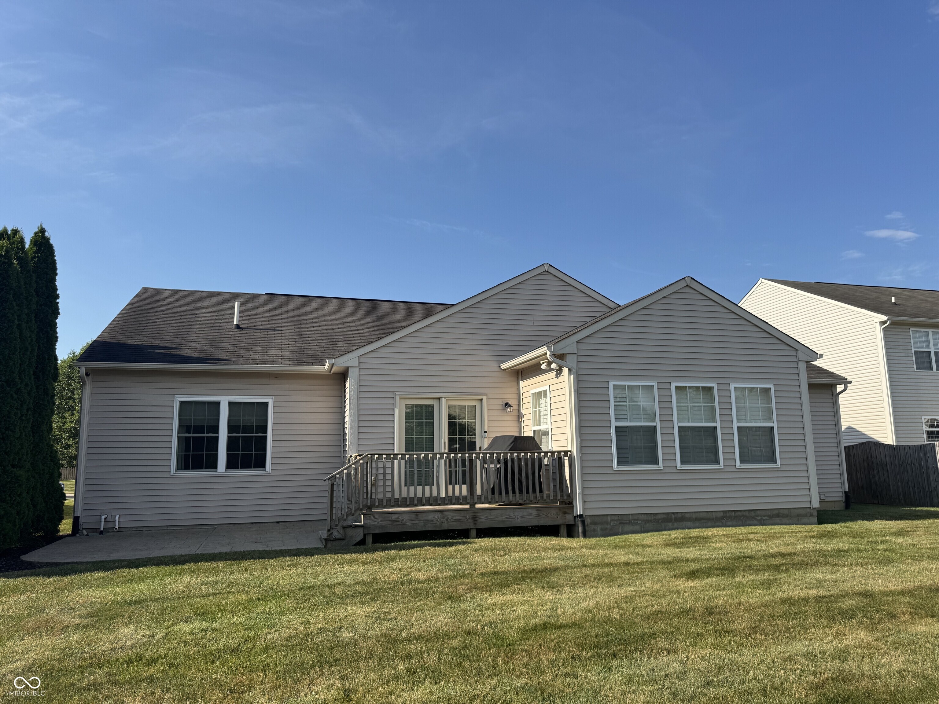 Property Photo: 5846 W River Chase Lane IN 46055