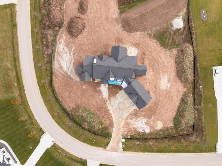 Property Photo:  3561 W Pine View Ct  WI 53097 