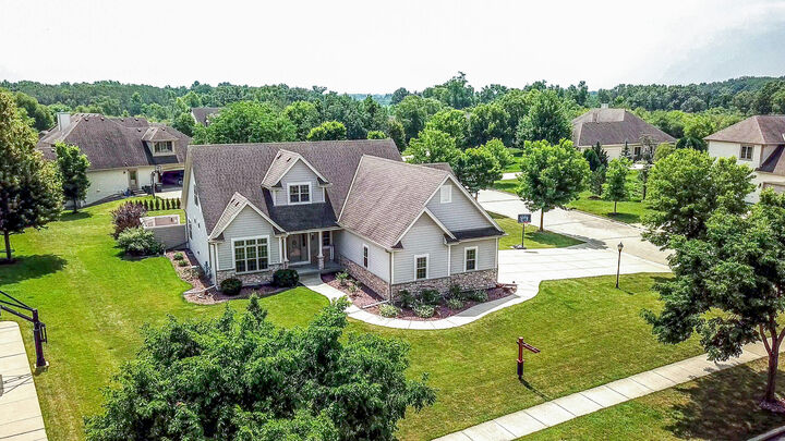 Property Photo: 9729 W Prairie Grass Way WI 53132