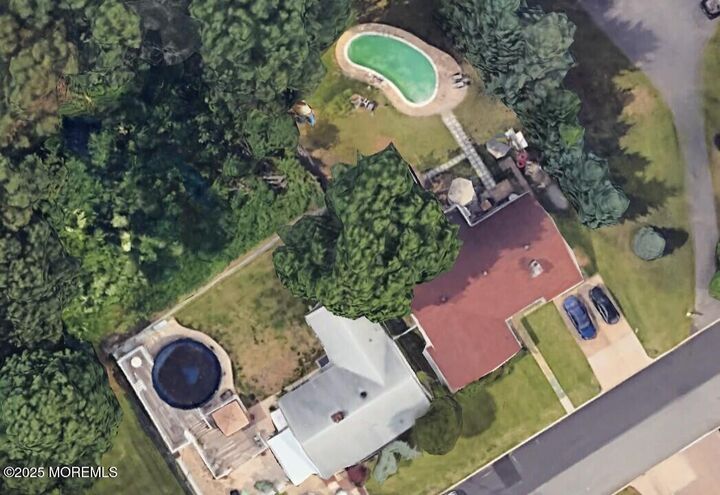 Property Photo:  120 Lincoln Street  NJ 08879 