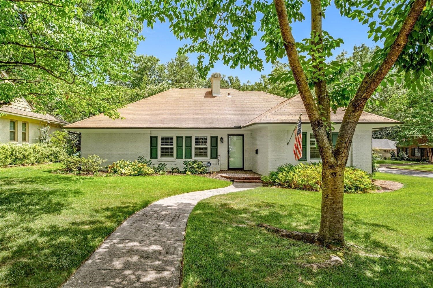 Property Photo: 3725 N Woodland Dr TN 38111