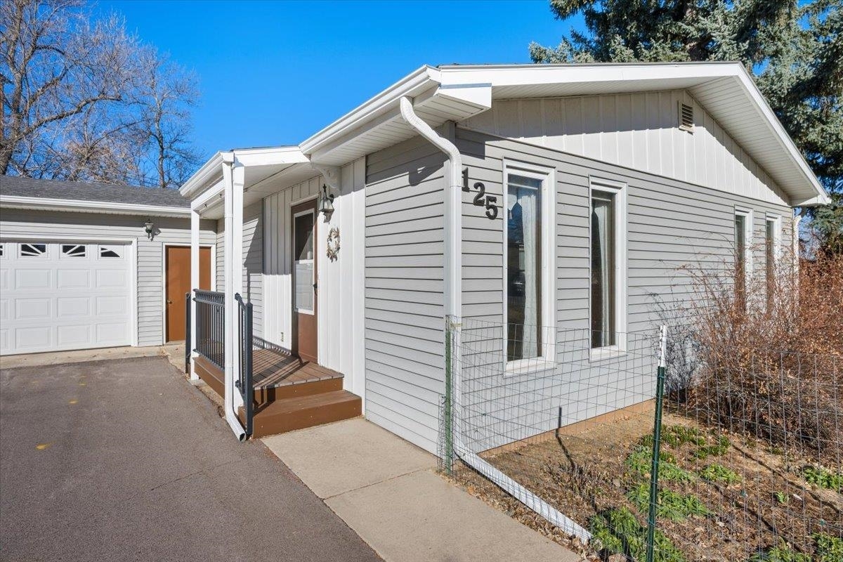 Property Photo:  125 S 5th Street  SD 57783 
