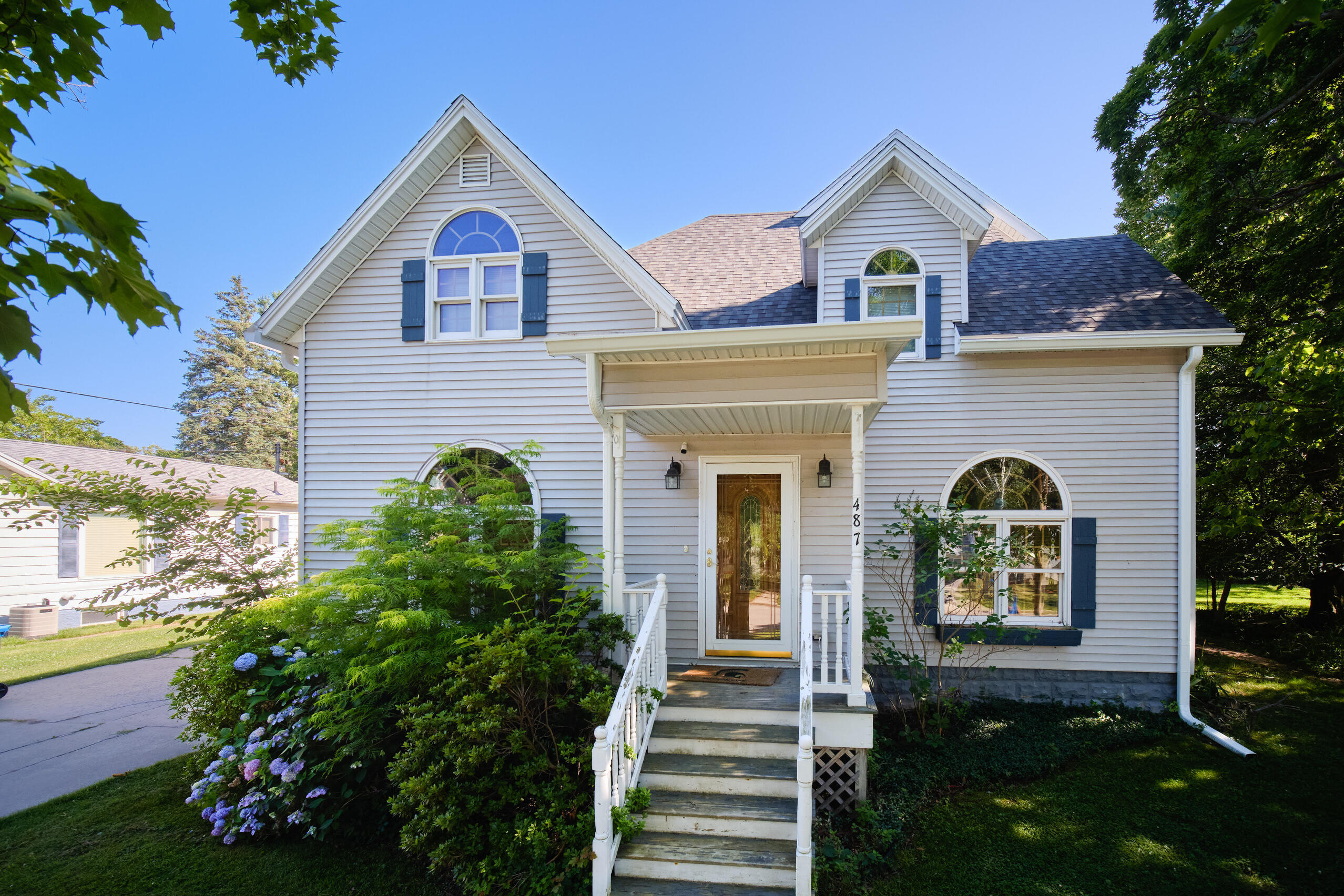 Property Photo:  487 4th Street  MI 49660 