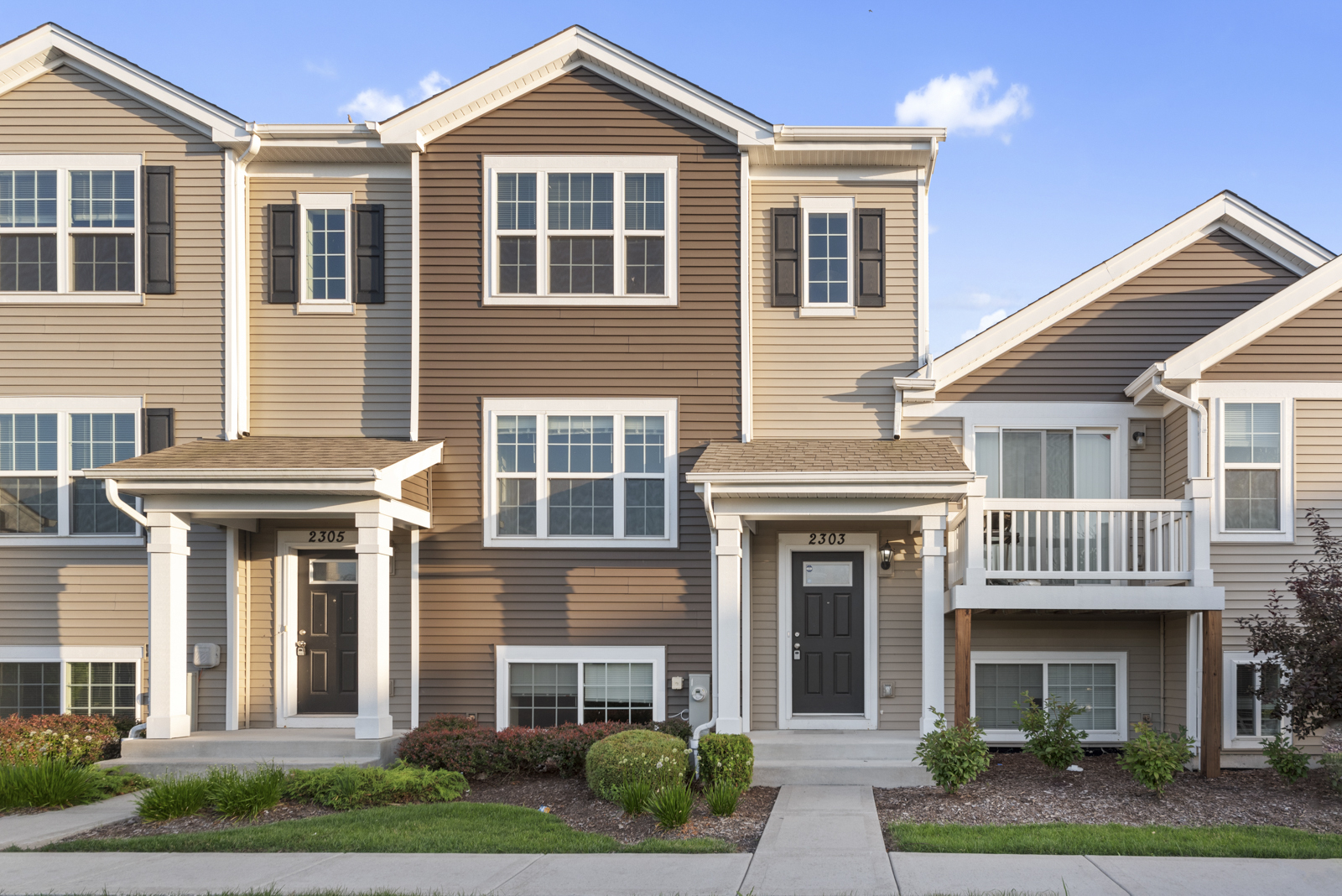 Property Photo: 2303 Upland Road IL 60140