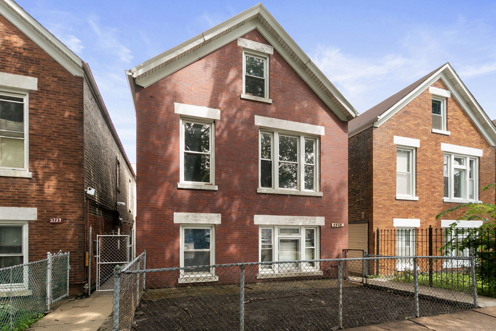 Property Photo: 2743 S Sawyer Avenue IL 60623