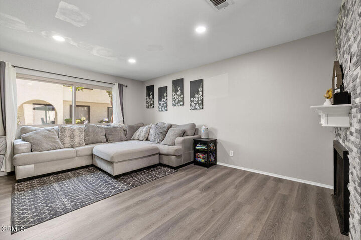 Property Photo:  2931 Kelp Lane  CA 93035 