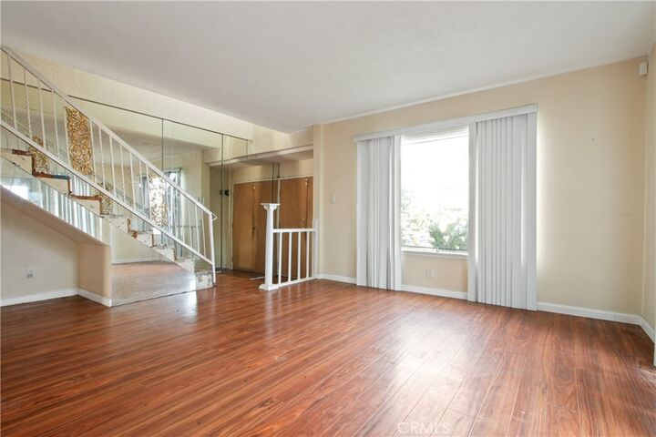 Property Photo:  2205 N Pannes Avenue  CA 90221