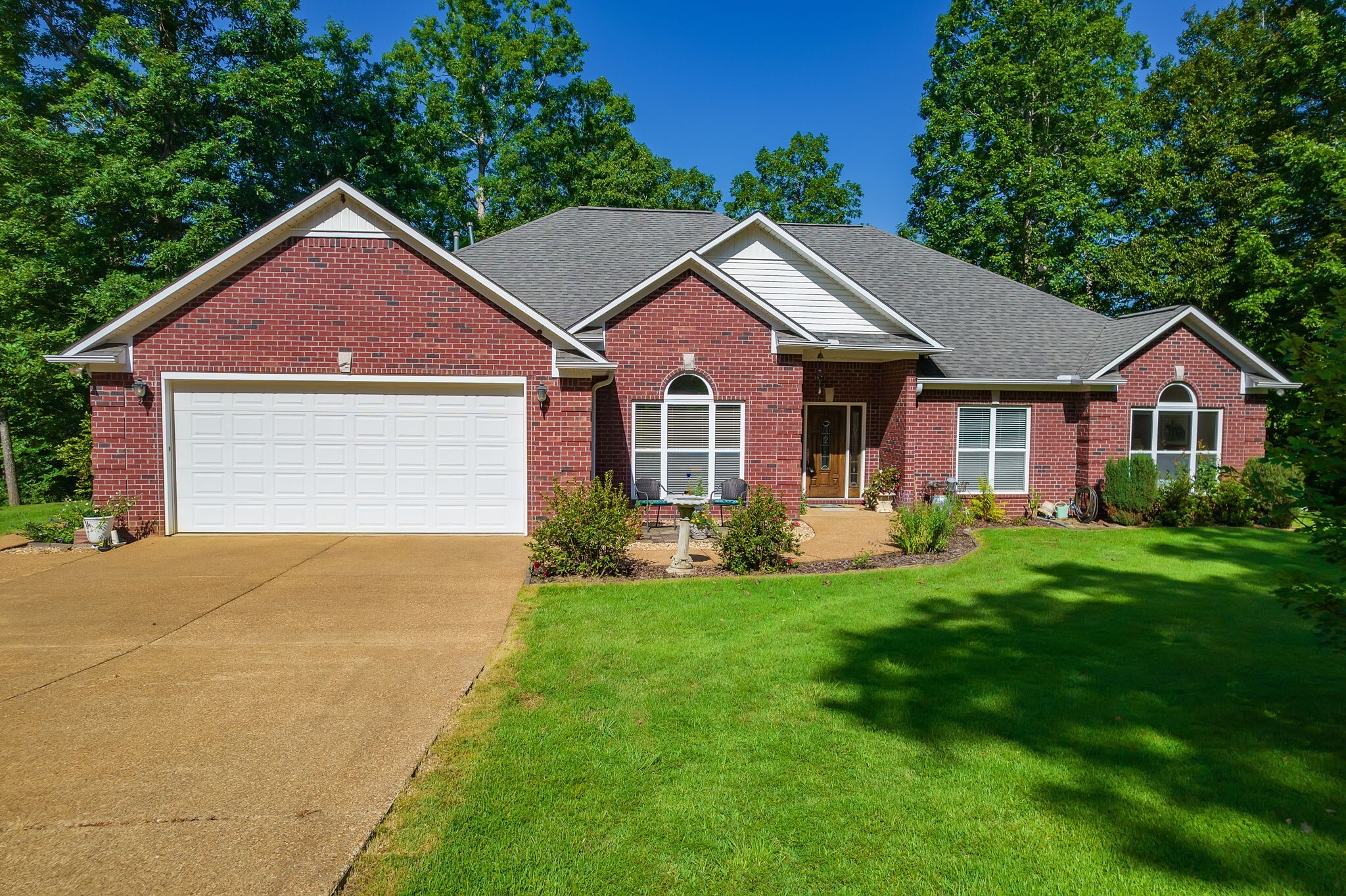 Property Photo:  547 Willoughby Rd  TN 38313 
