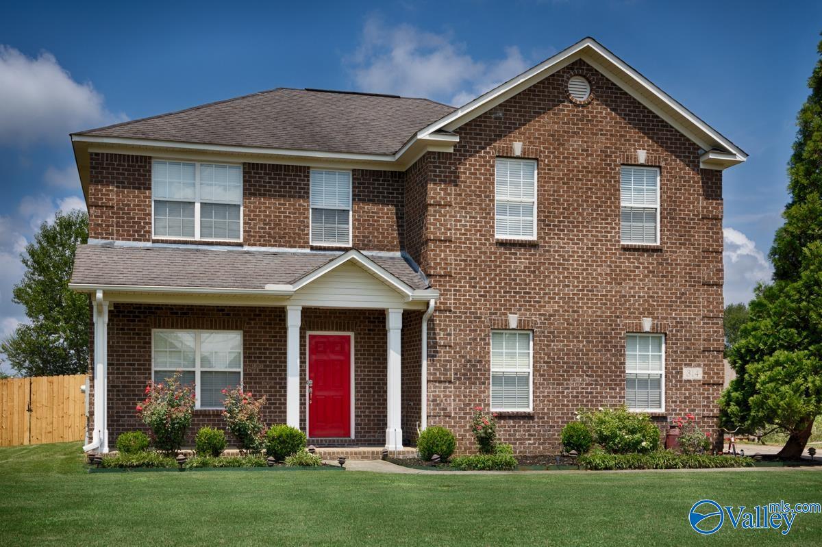 Property Photo: 314 Ravens Crest Drive AL 35761