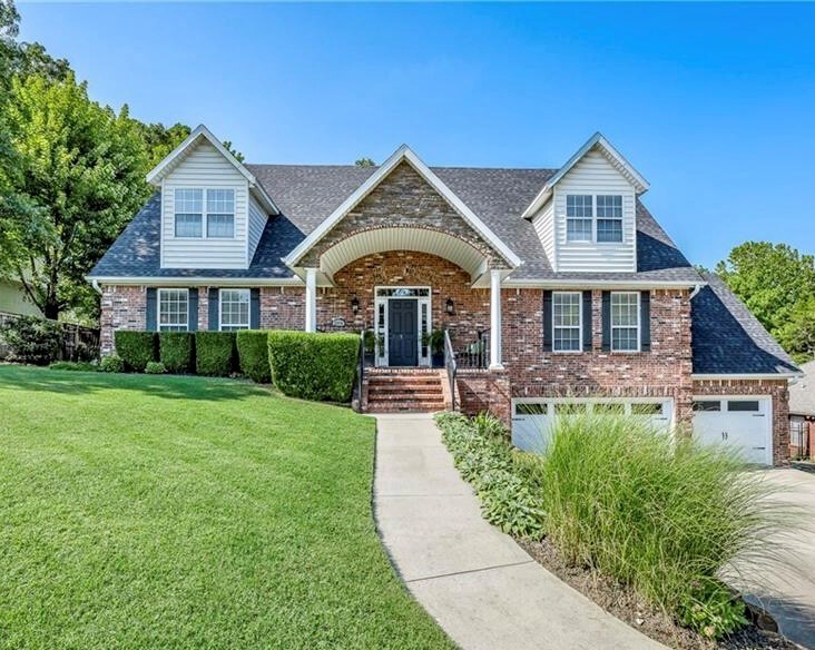 2370 E Meandering Way  Fayetteville AR 72701 photo
