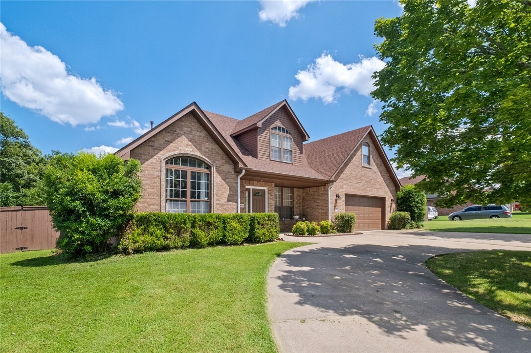 500 Coachlight Drive  Bentonville AR 72712 photo
