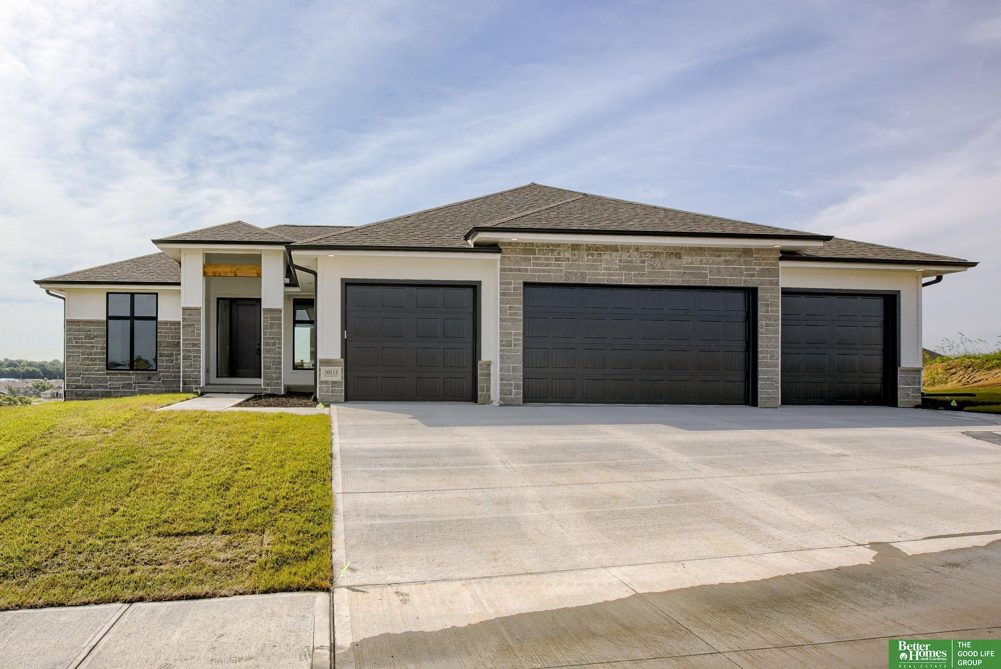 10707 S 220th Street  Gretna NE 68028 photo