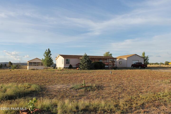 486 E Grand Canyon Road  Paulden AZ 86334 photo