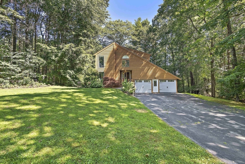 Property Photo: 30 Harper Ridge Rd NH 03826