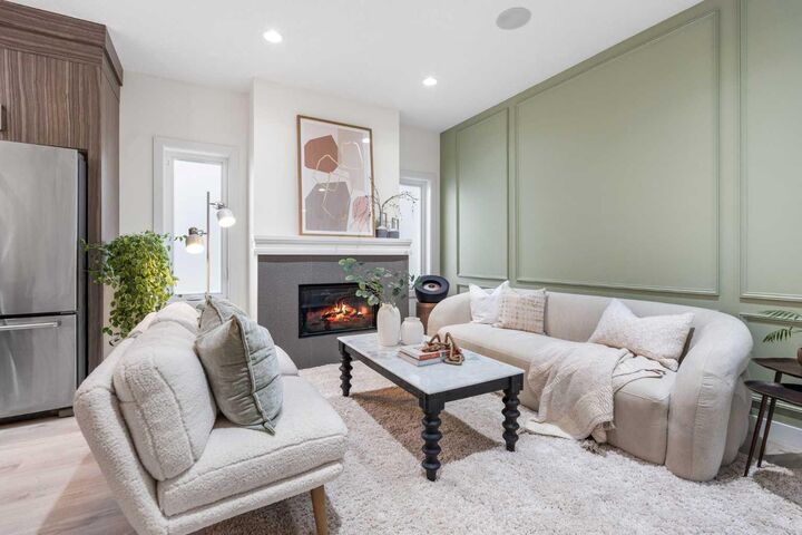 Property Photo: 308 11 Avenue NE 1 AB T2E 0Z1