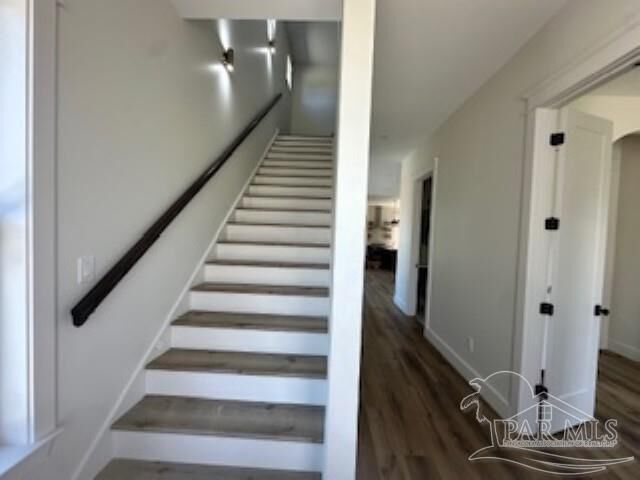 Property Photo: 1001 W Wright St FL 32502