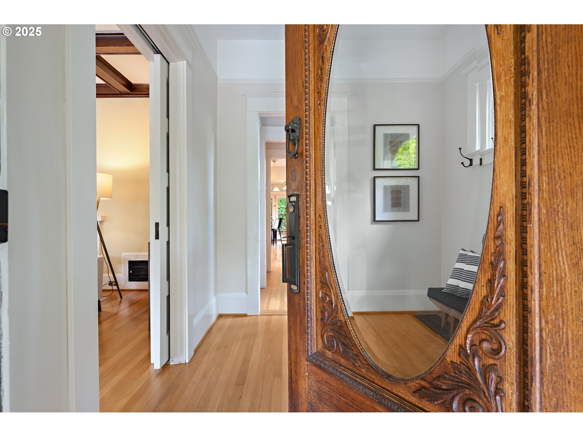 Property Photo:  6823 SE 32nd Ave  OR 97202 