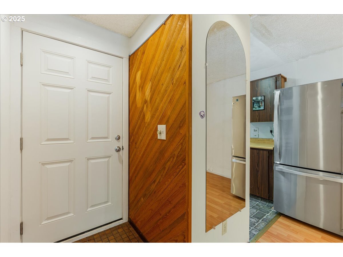 Property Photo: 12620 NW Barnes Rd 5 OR 97229