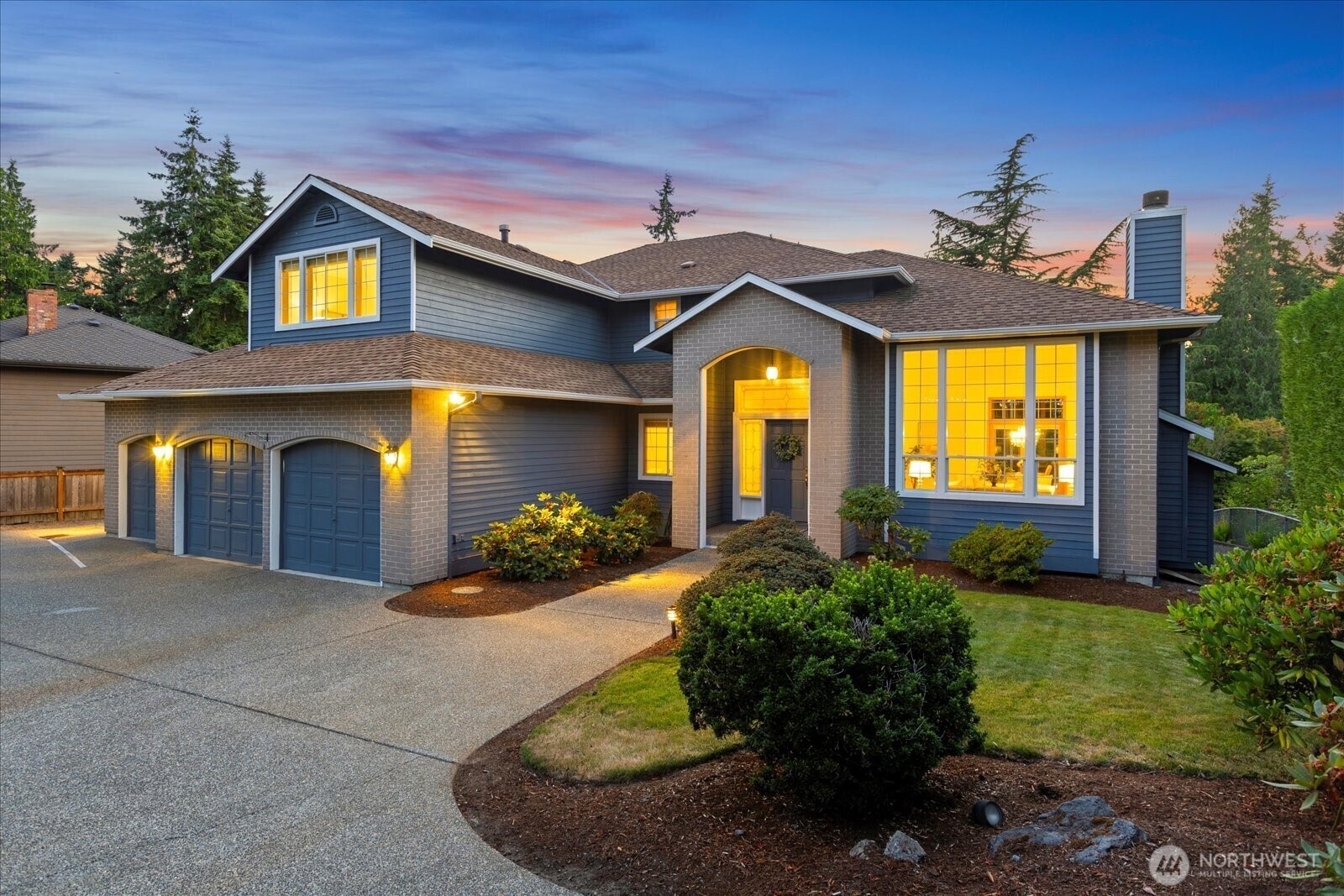 Property Photo:  18912  88th Avenue W  WA 98026 