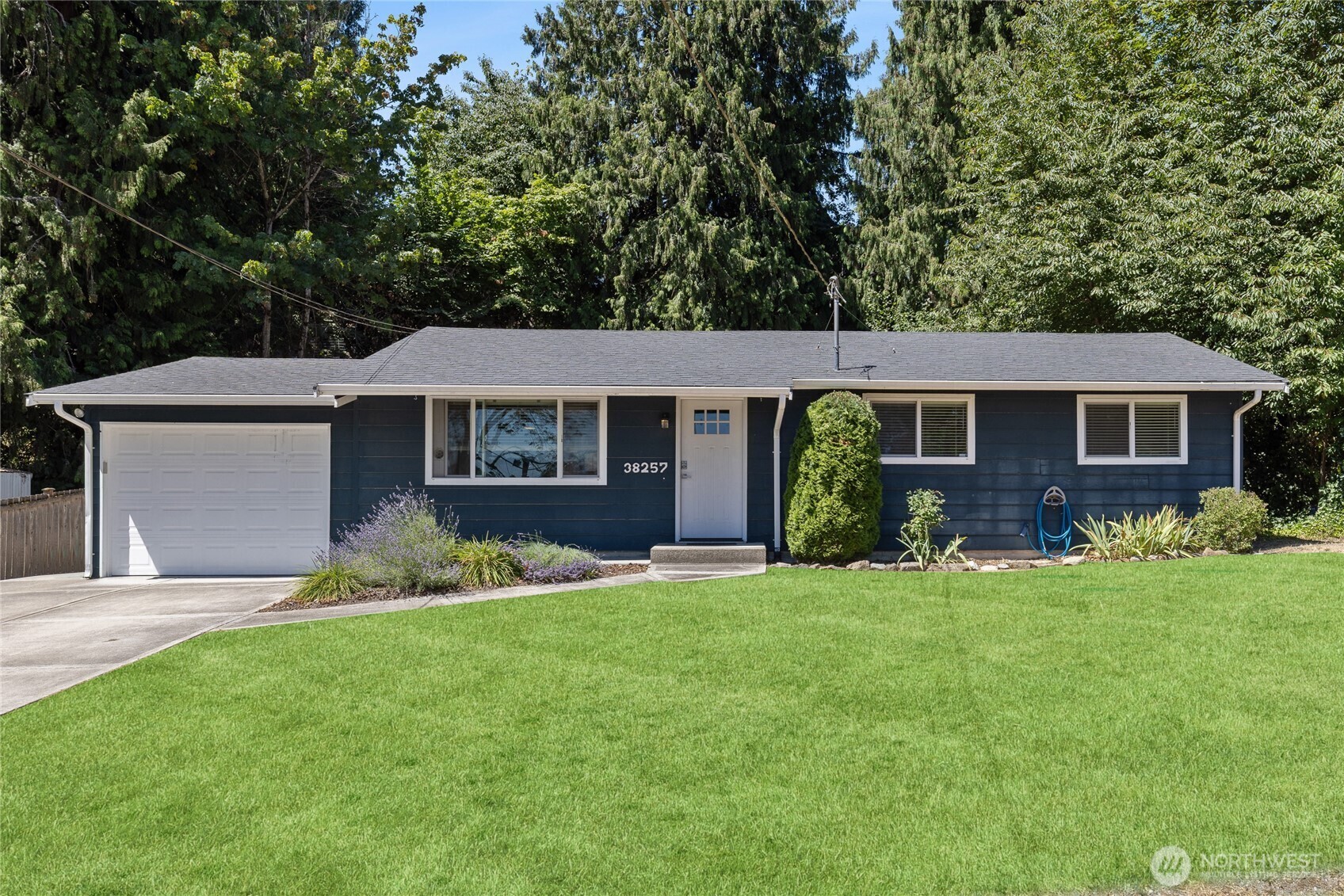 Property Photo: 38257 42nd Avenue S WA 98001