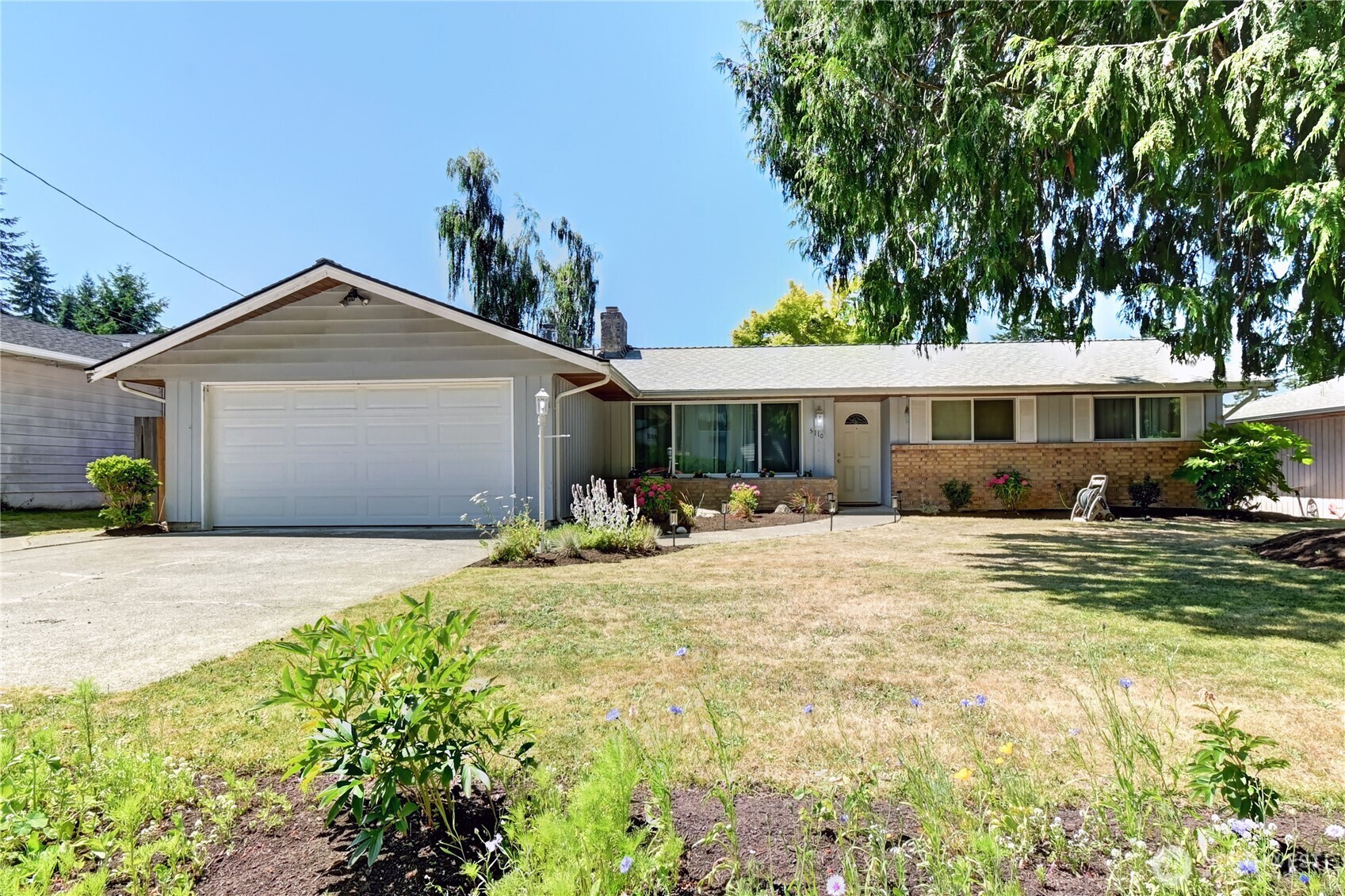 Property Photo: 5110 Hilltop Road WA 98203