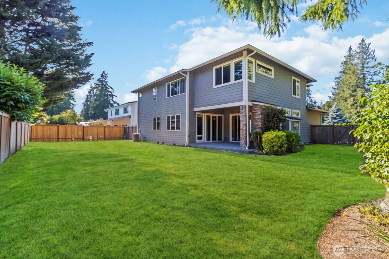 Property Photo:  1054  Walnut Street  WA 98020 