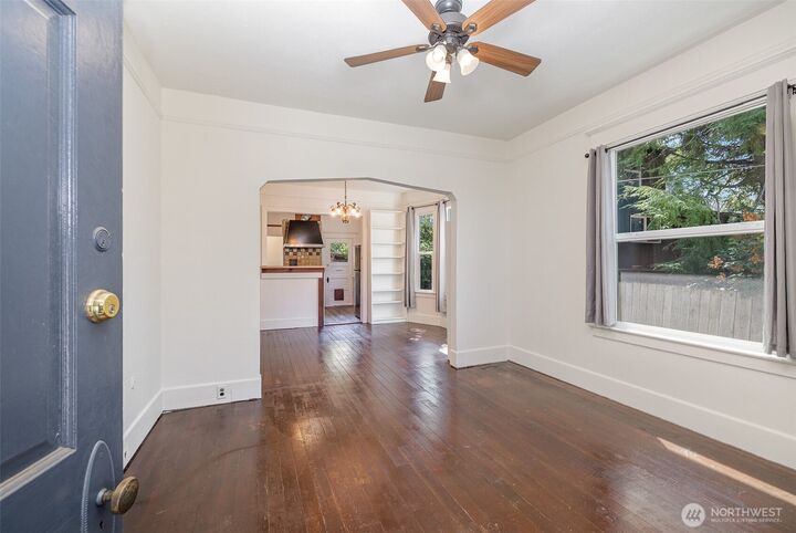 Property Photo:  4406  6th Avenue NW  WA 98107 