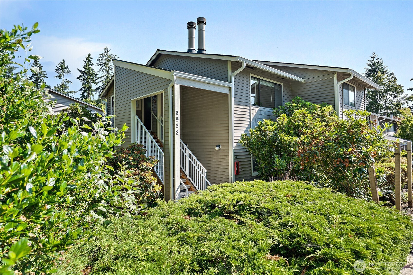 Property Photo:  9922 NE 144th Lane 502  WA 98034 
